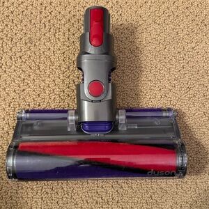 ⭐️NWOT⭐️ GENUINE Dyson Purple Soft Roller Cleaner Head with Red Release Accent